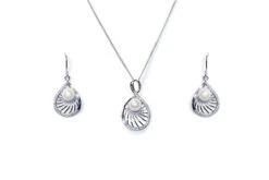 Ivory And Co Century Earrings 8 Ivory And Co Century Earrings -Bridal Supply Store Century P and E main