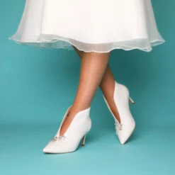 Perfect Bridal Zara Boots – Ivory Leather -Bridal Supply Store IMG 1968